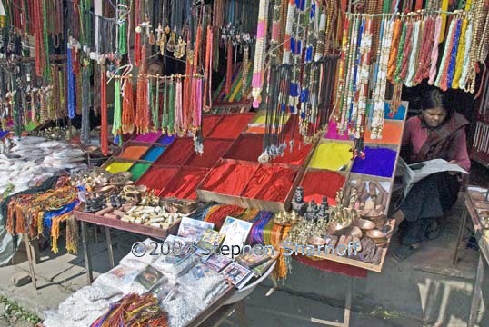 bead and dyes graphic