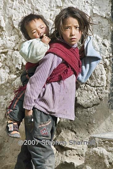 kids lo monthang